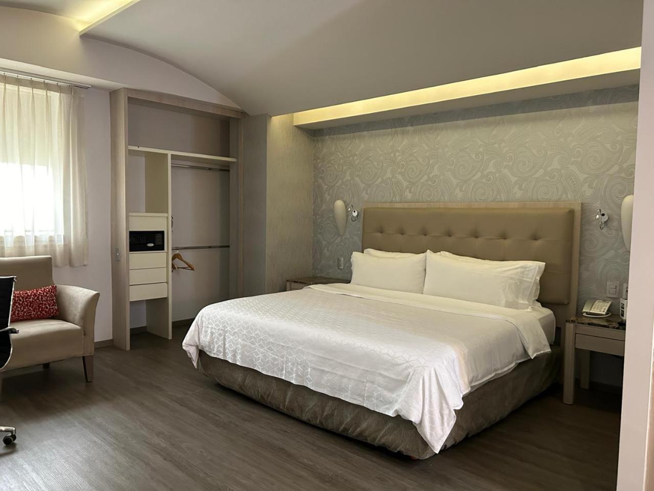 Holiday Inn Express Mexico- Toreo By Ihg Exterior foto