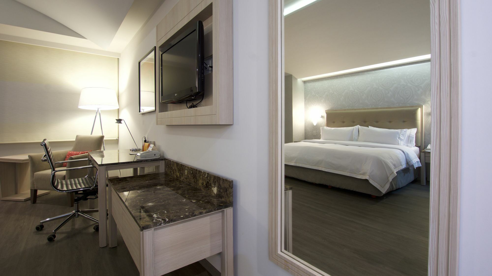Holiday Inn Express Mexico- Toreo By Ihg Exterior foto